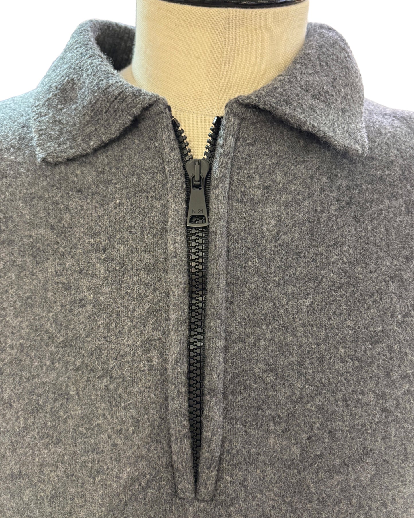 ヌメロ ヴェントゥーノ N°21 ハーフジップ ニット(Mens/メンズ)